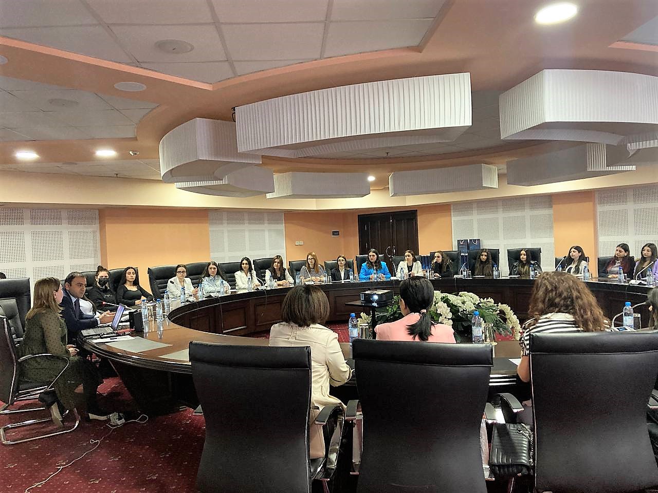     
            <span >
                    ՀՊՏՀ ՔՈԼԵՋԻ ՈՒՍԱՆՈՂՆԵՐԻ ԱՅՑԸ ՀԻՄՆԱԴՐԱՄ
                </span>
    